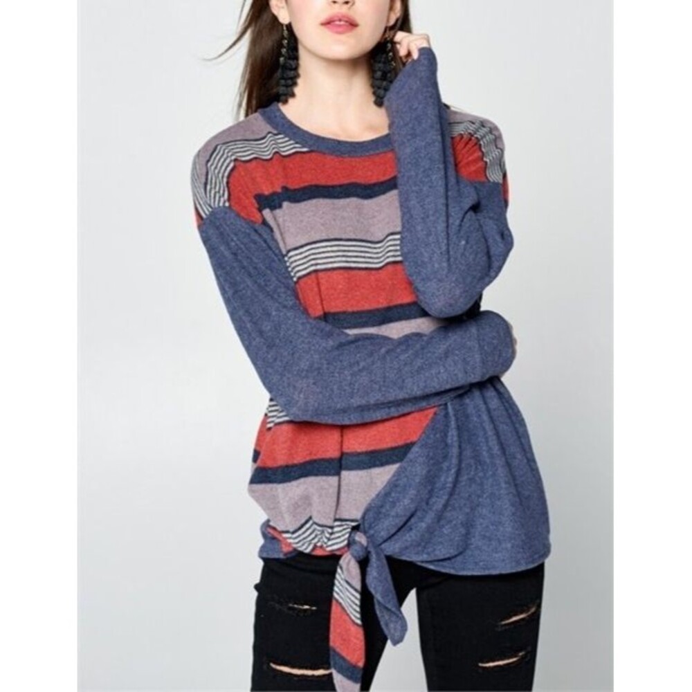 Women’s Long Sleeve Striped Top Navy Rust Tie Front Detail Size M Runs Large - Picture 3 of 9